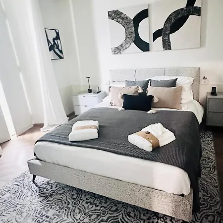 Griante Gem Apartment